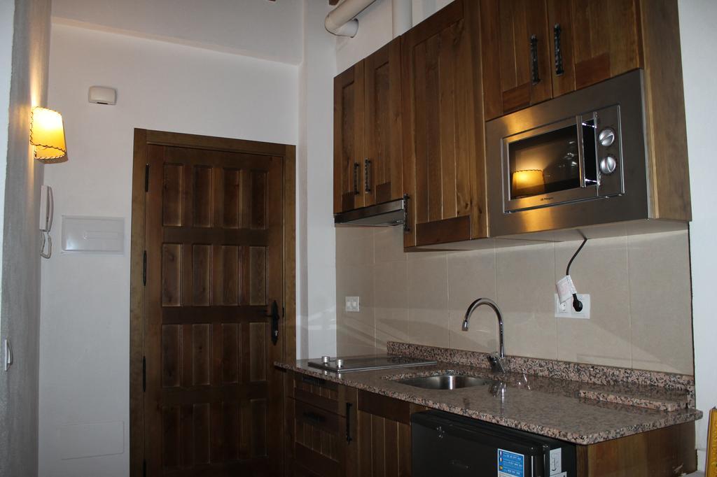 Apartamentos Real Fabrica Hojalata Júzcar Oda fotoğraf