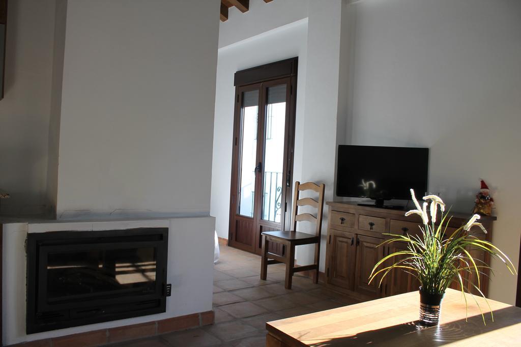 Apartamentos Real Fabrica Hojalata Júzcar Oda fotoğraf